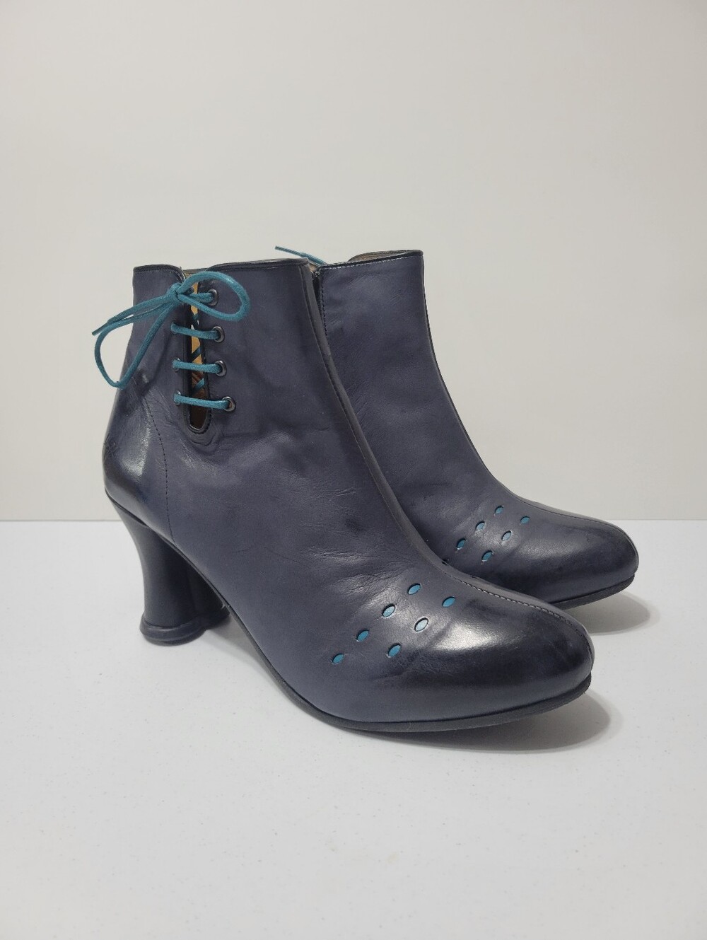 John Fluevog Enchanting Blue Leather Lace-Up Ankle Boots - Size 9.5